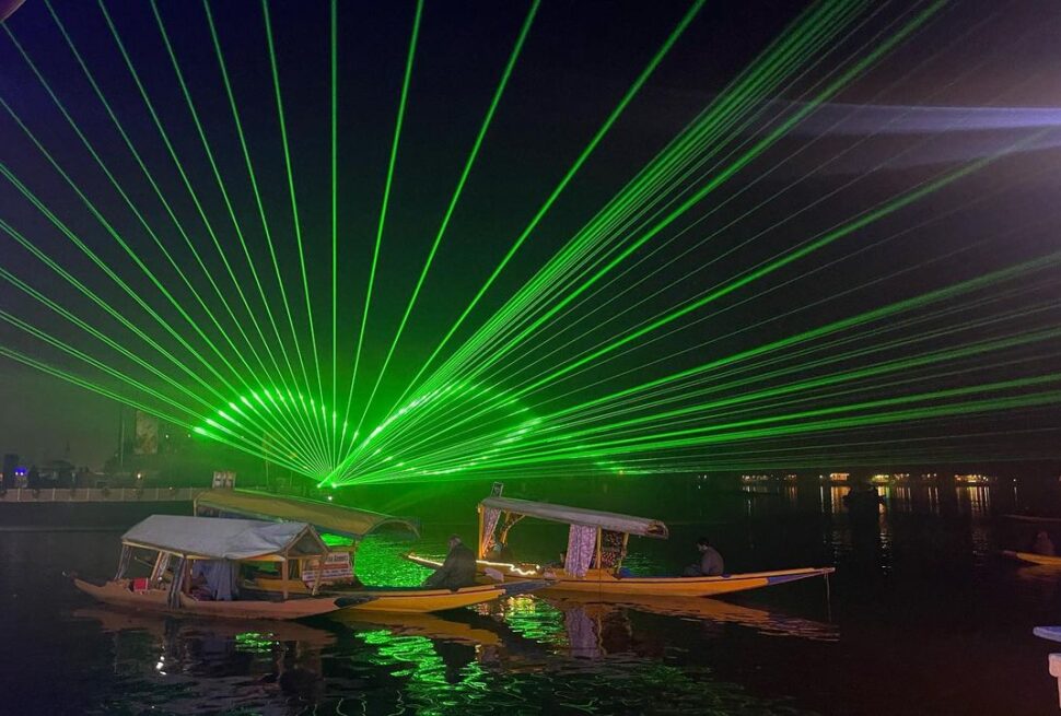 Musical Fountain And Laser Show in dal lake