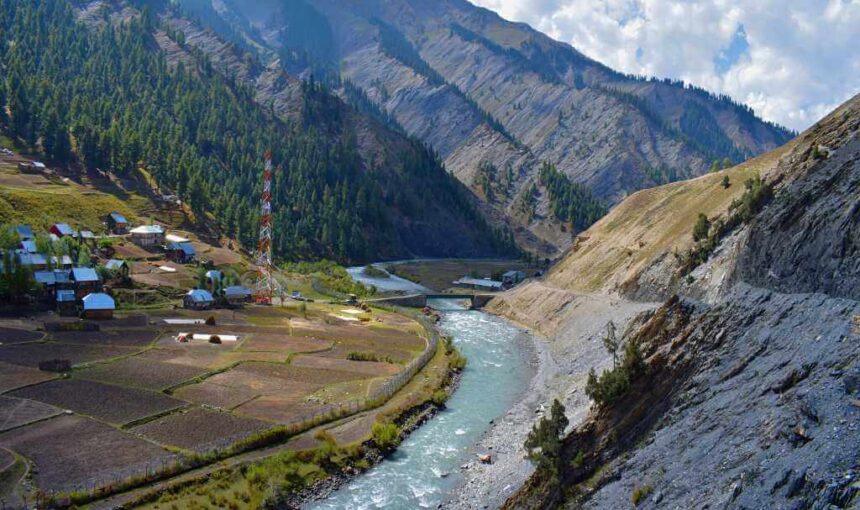 Discover the Enchanting Beauty of Gurez Valley Kashmir: A Comprehensive 2024 Guide for Taxi, Hotel, and Permit Information